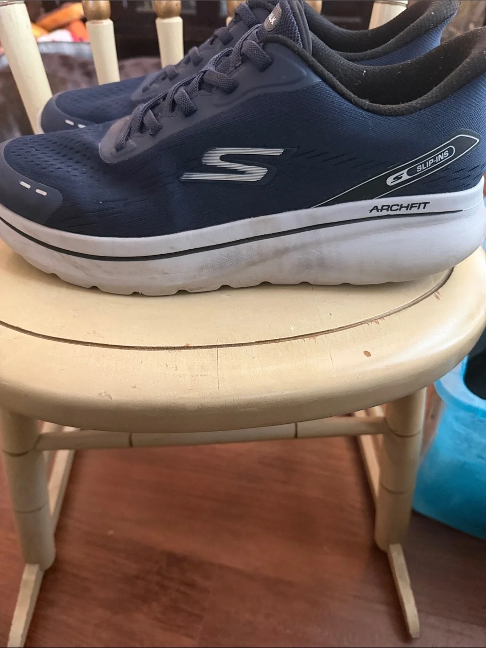 Skechers Men’s Navy and White Arch Fit Lace-Up Sneakers